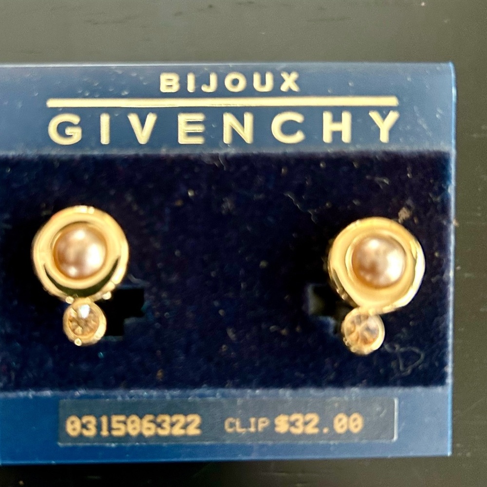 Vintage Bijoux Givenchy Clip on Earrings